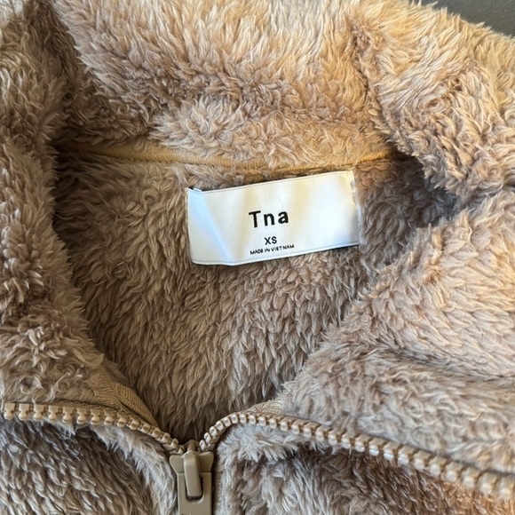 Aritzia TNA Plush Tan Fuzzy Zip-Up Jacket - Picture 4 of 5